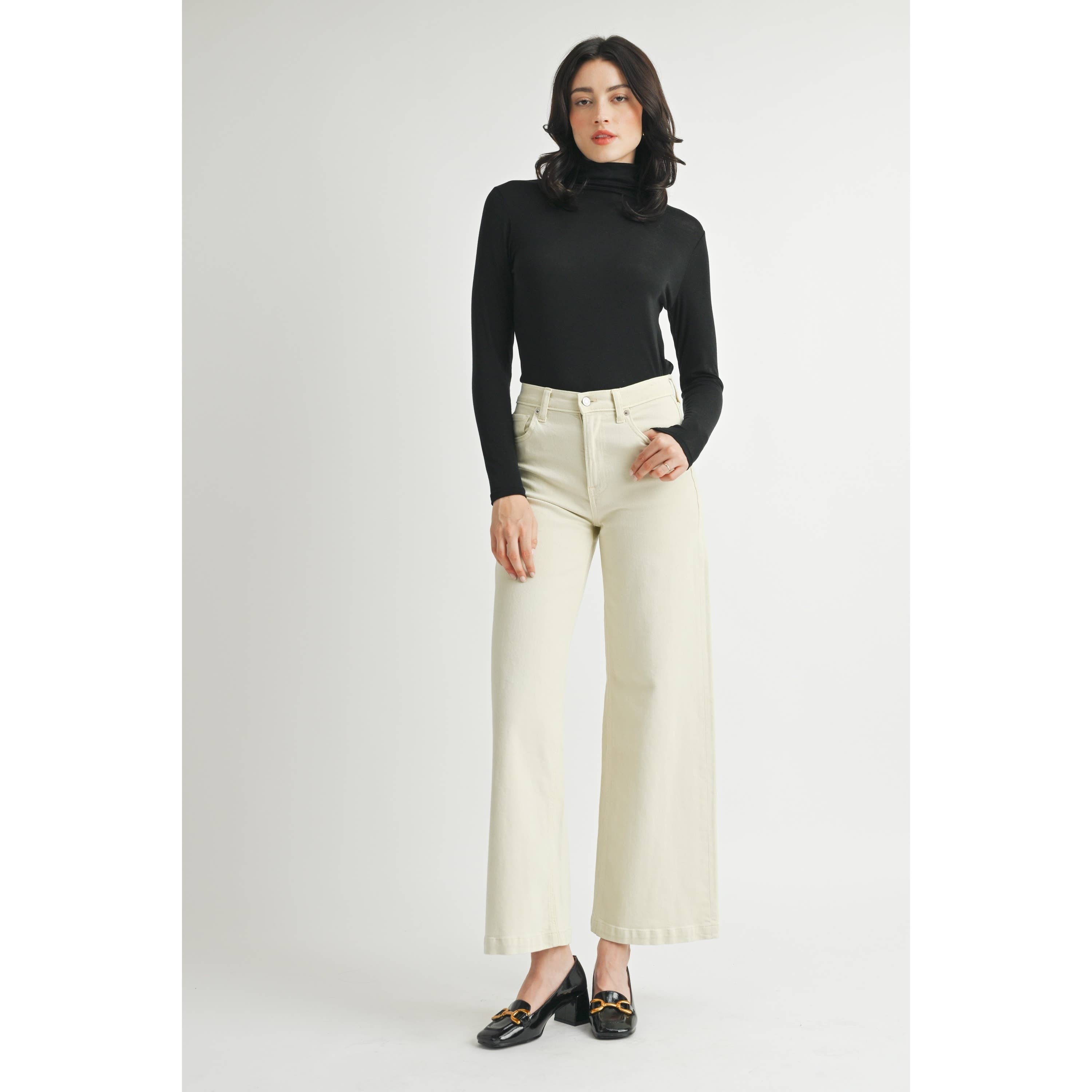 BASIC TURTLENECK KNIT TOP: Black