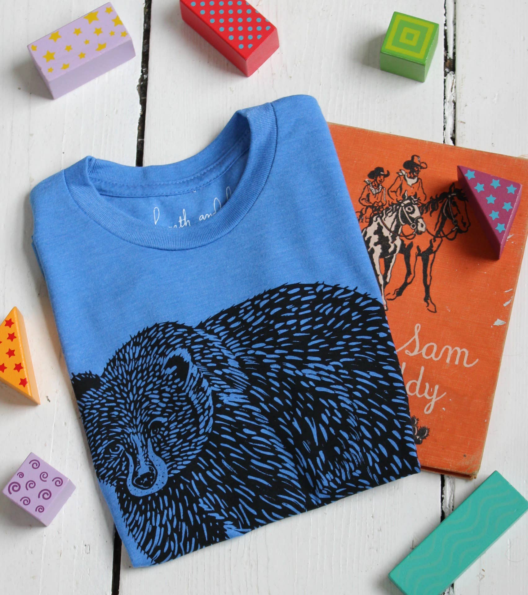 Kid's Organic Bear T-Shirt in Blue