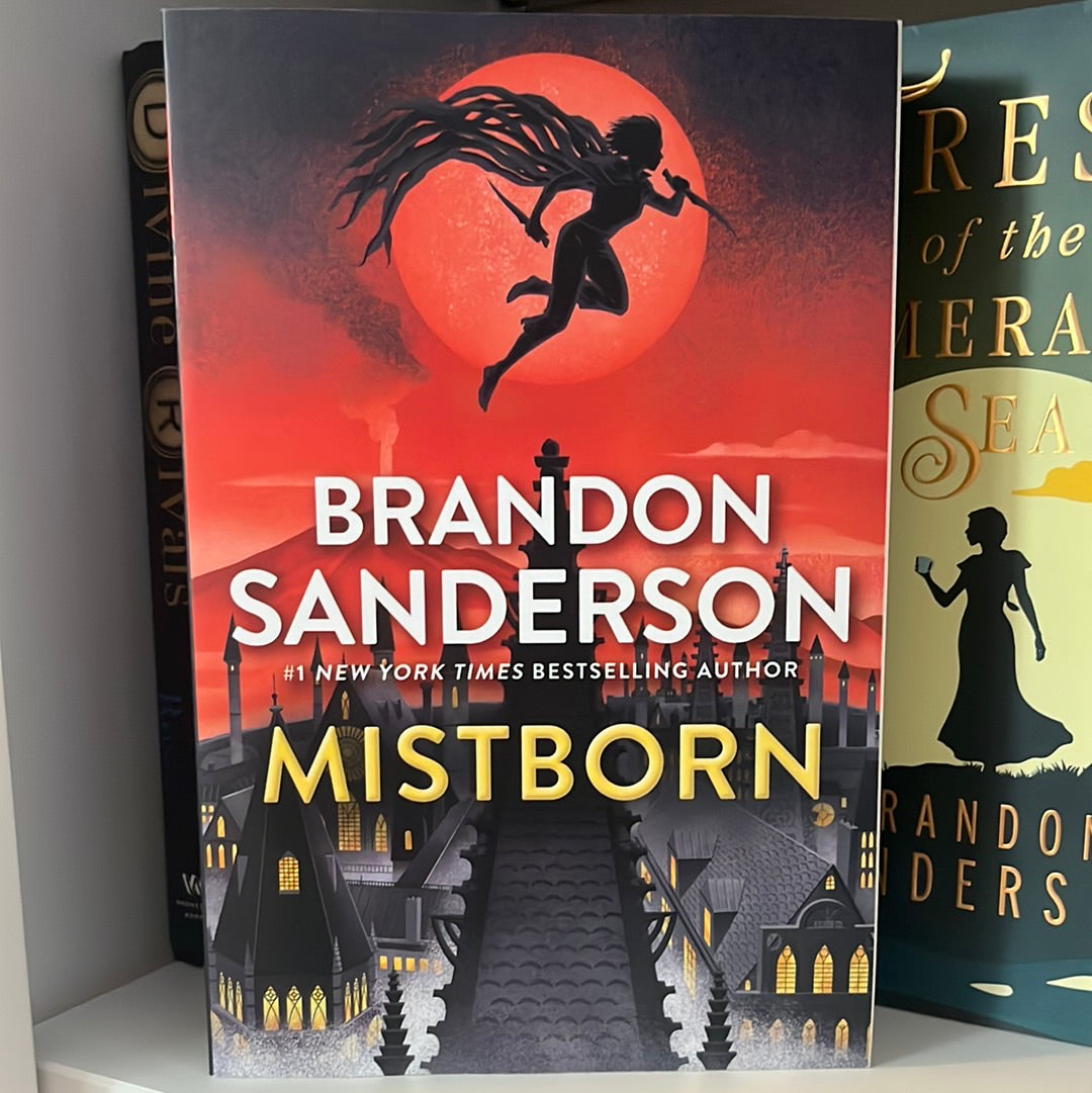Mistborn: The Final Empire (The Mistborn Saga, 1)